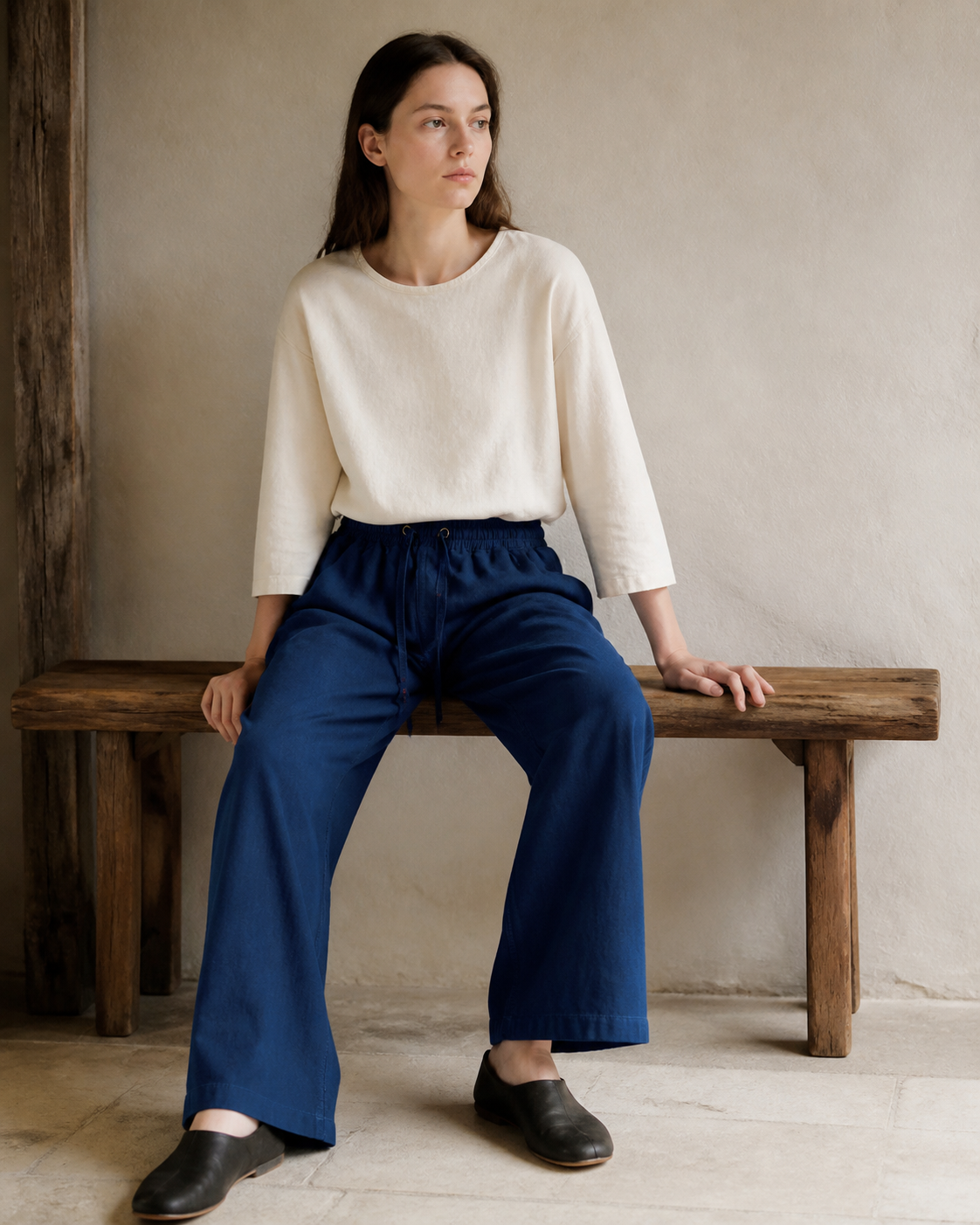 Indigo Wide-Leg Trousers - Color 02 Lifestyle Seated
